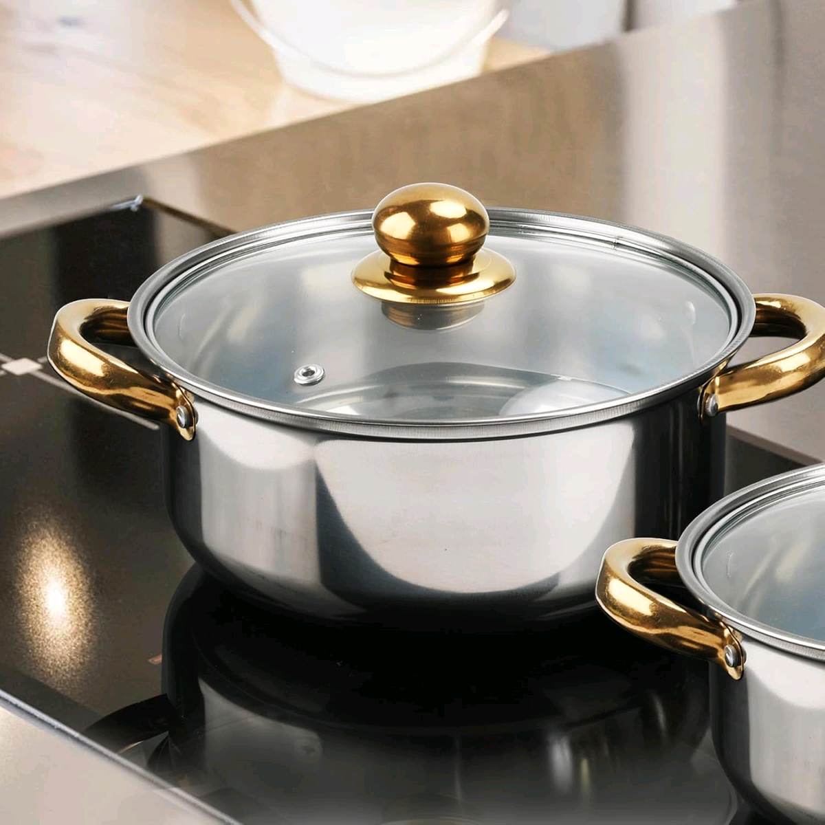 Casseroles inox dorées de 6 Pièces